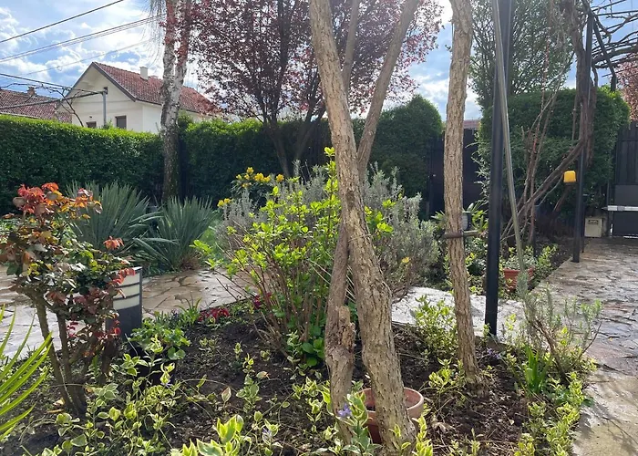 5min Airport * Surcin