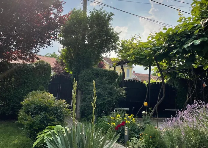 Апартаменты 5min Airport